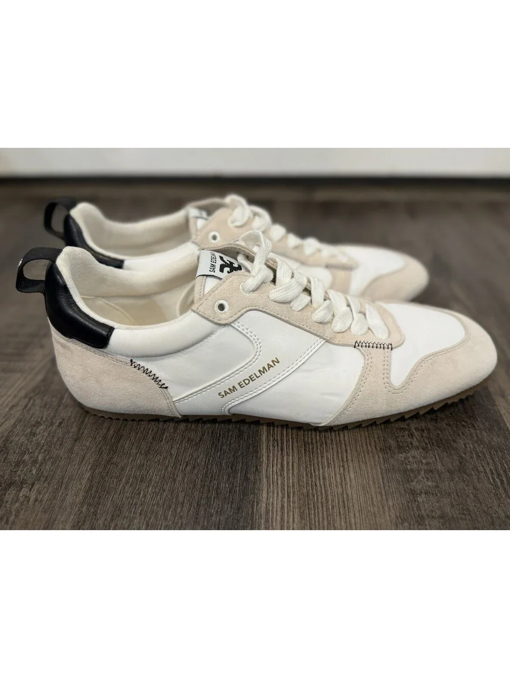 Sam Edelman Zaria Sneakers Women’s 9m White Beige Suede Retro Runner Brand NWOB